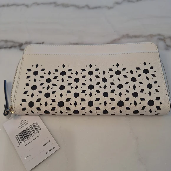 NWT Kate Spade Off White & Black Laser-Cut Continental Wallet. Textured Leather - Picture 2 of 4